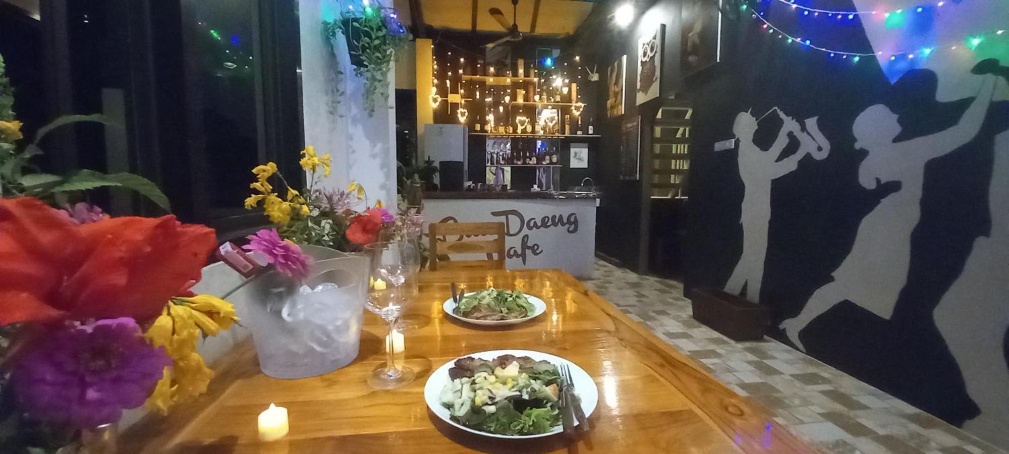 Bua Daeng Homestay Resort Kumphawapi Kültér fotó